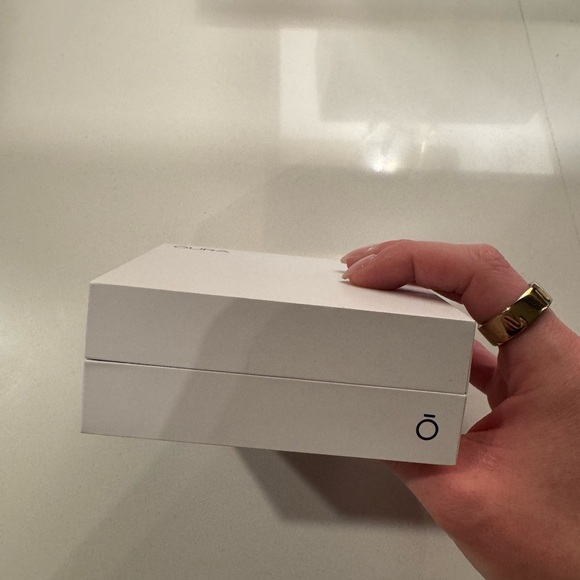 Oura Gold Horizon Gen 3 - Picture 11 of 12